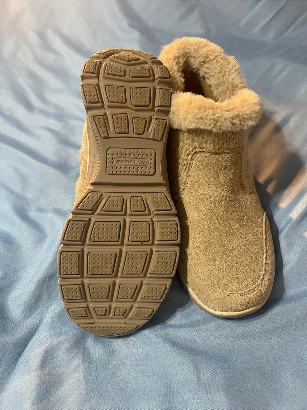 Skechers step out